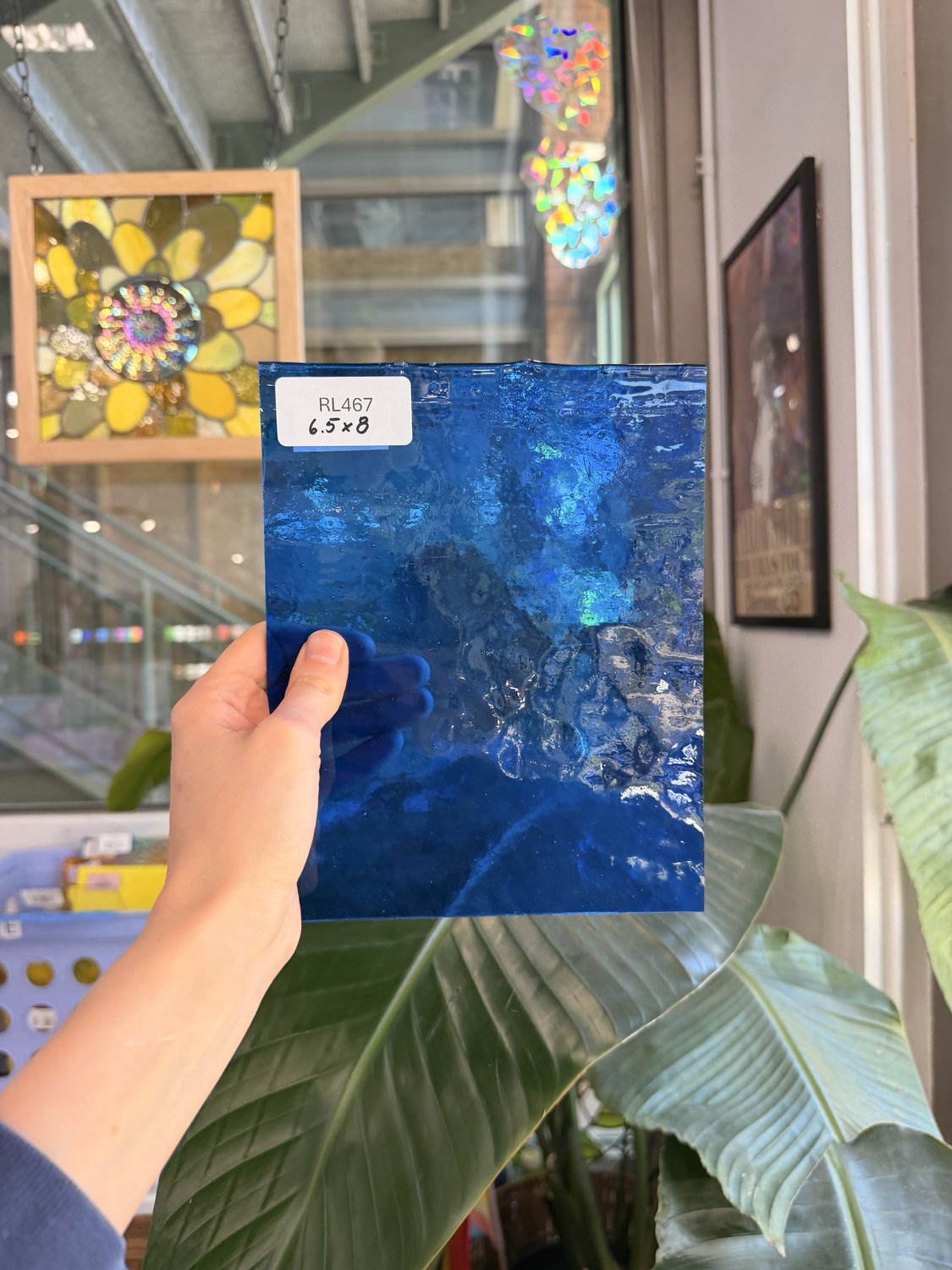 Medium Blue Transparent Hammered Textured Sheet Glass – RL467