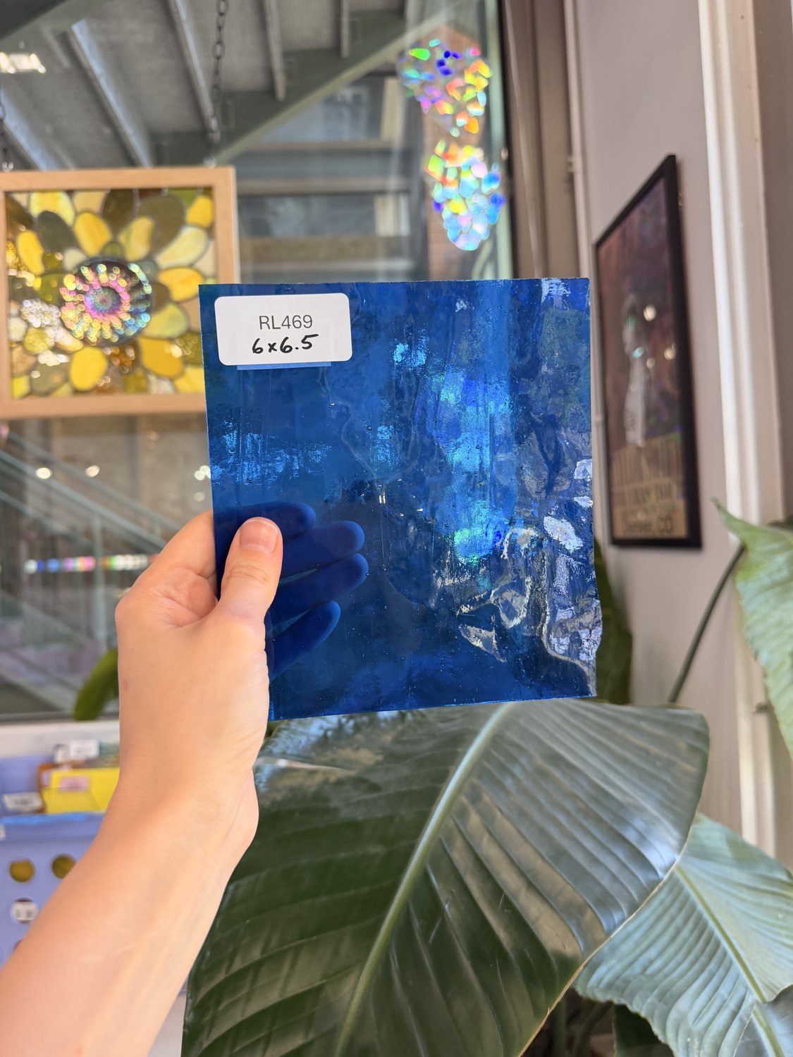 Medium Blue Transparent Hammered Textured Sheet Glass – RL469