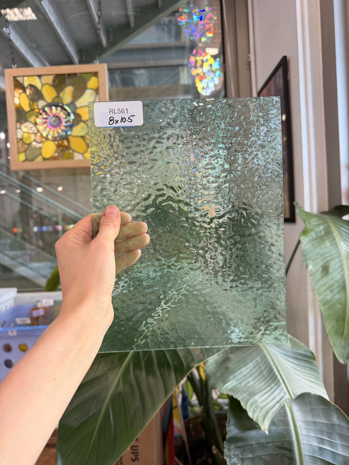 Transparent Light Mint Green English Muffle Sheet Glass