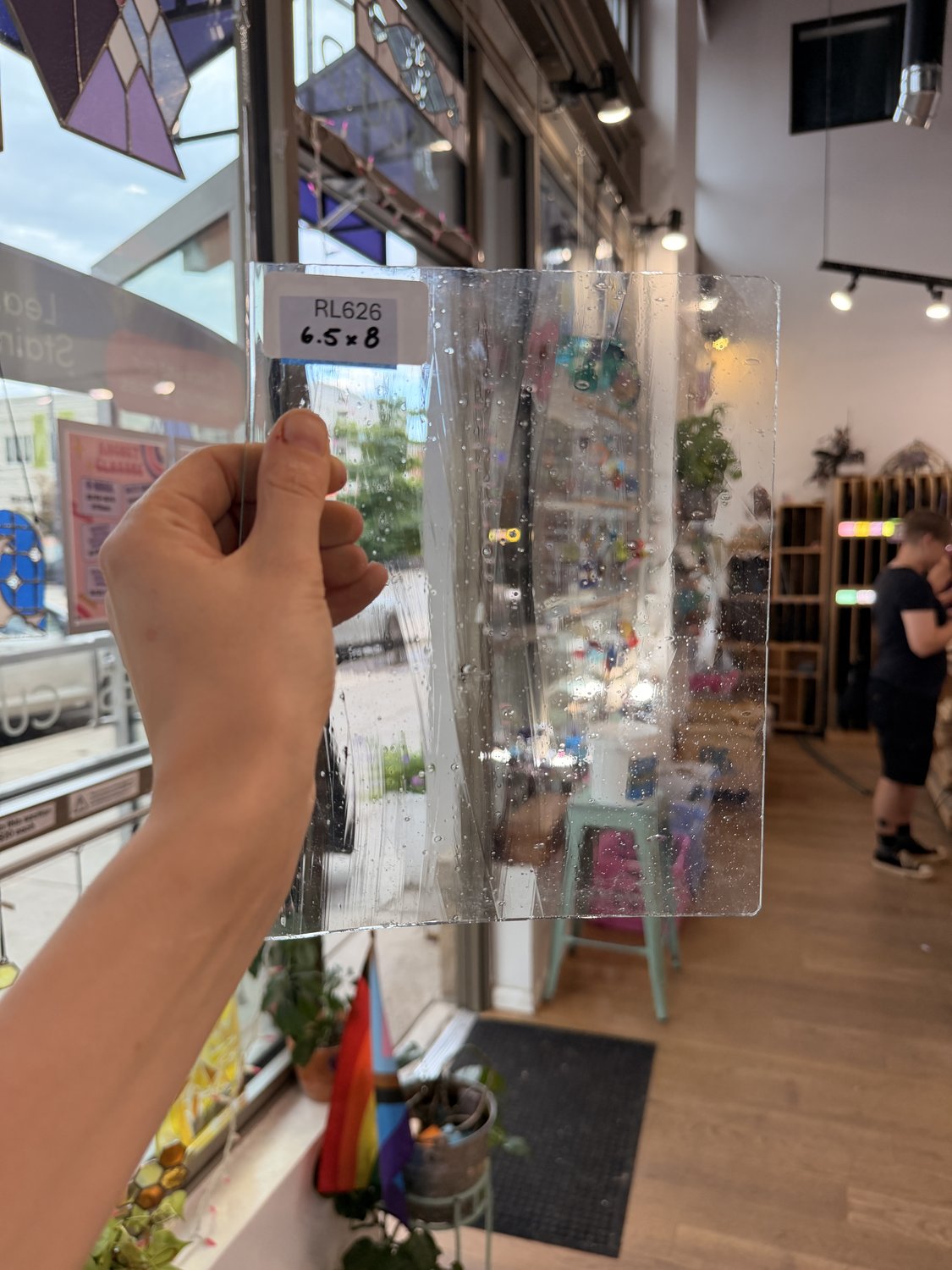 Clear Mouthblown Seeded Lamberts Sheet Glass – RL626