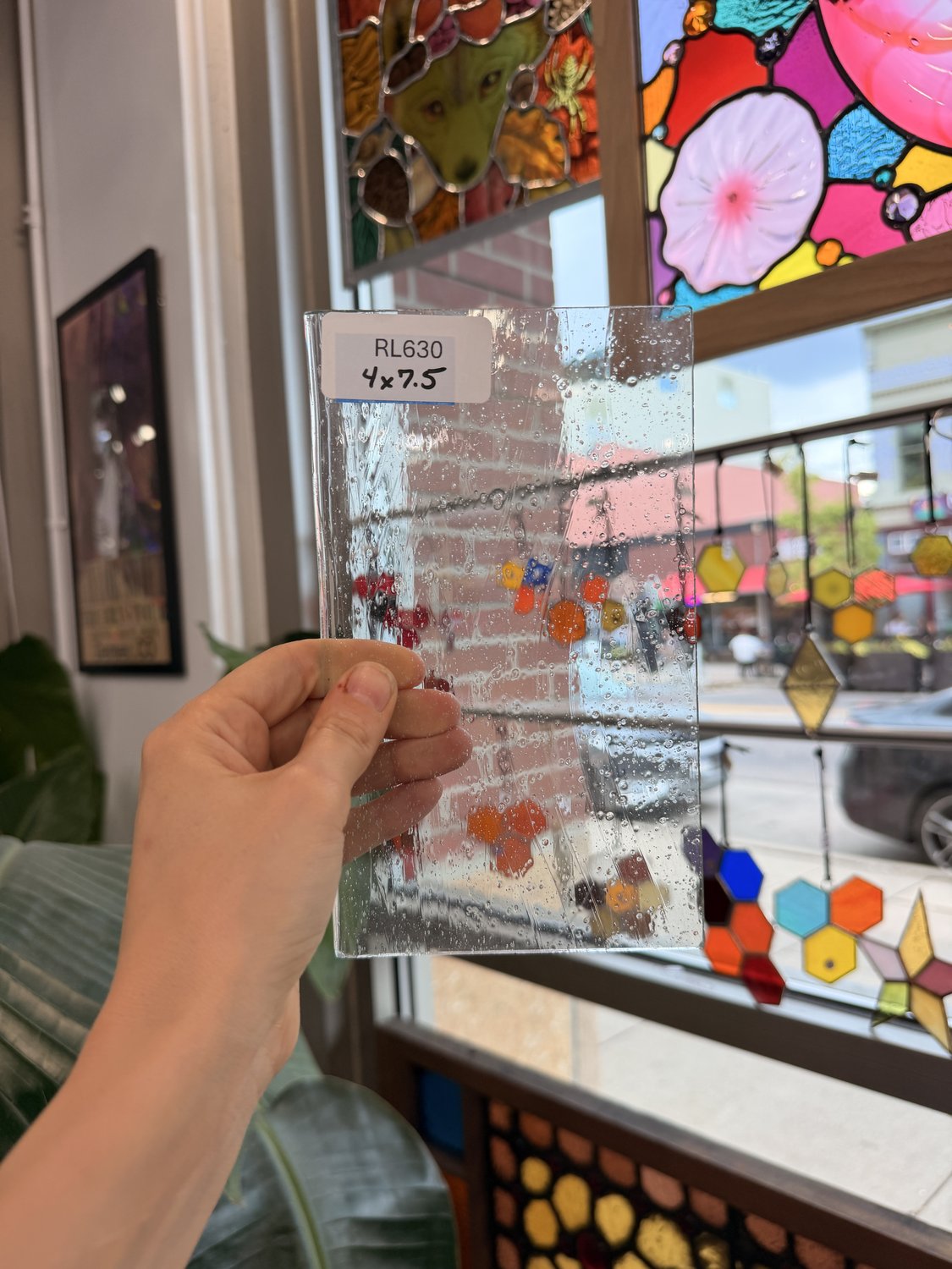 Clear Mouthblown Seeded Lamberts Sheet Glass – RL630