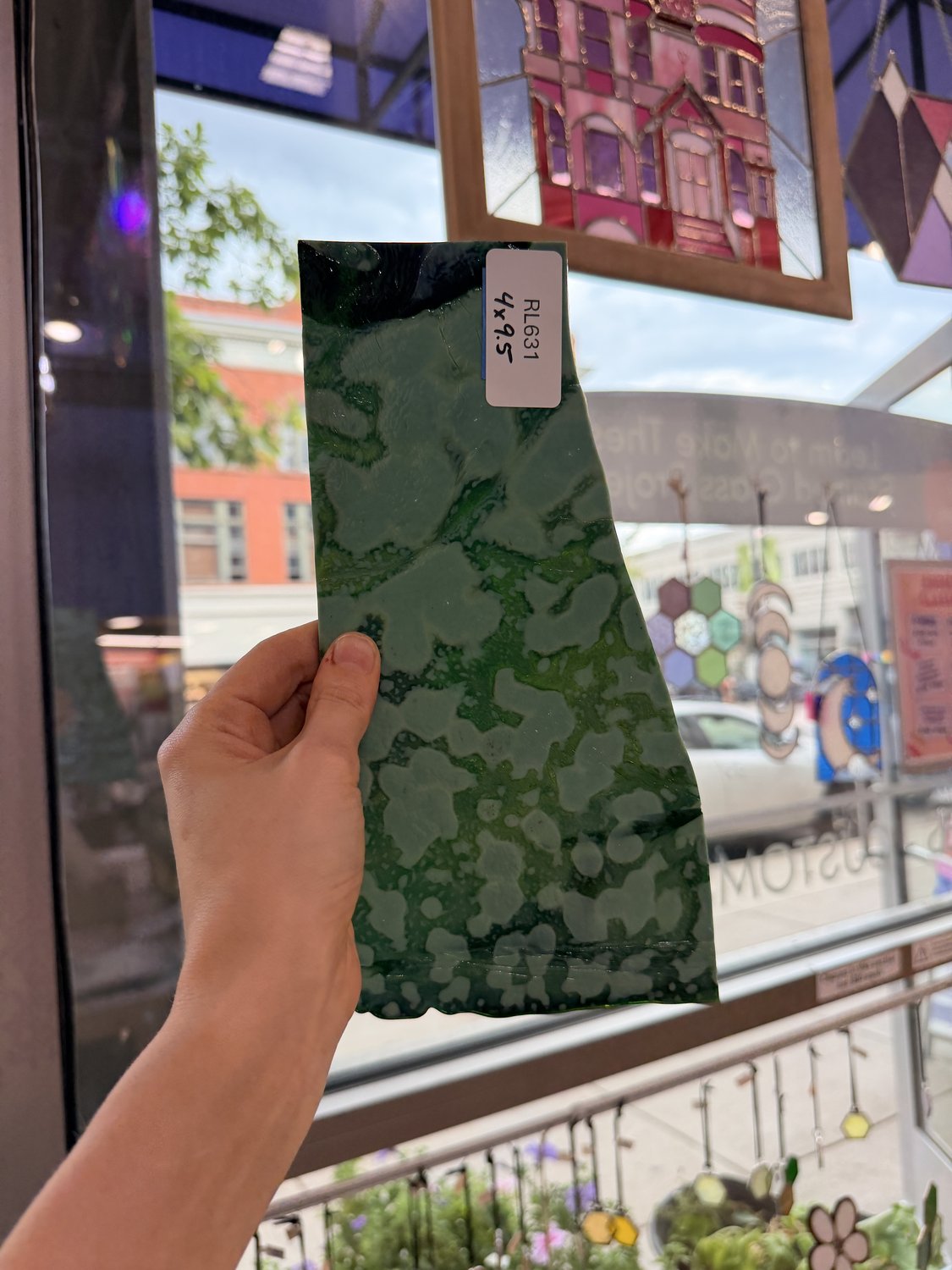 Emerald Mottled Bullseye Sheet Glass
