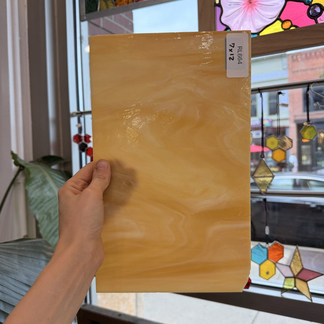 Medium Amber Wispy Vintage Spectrum Sheet Glass