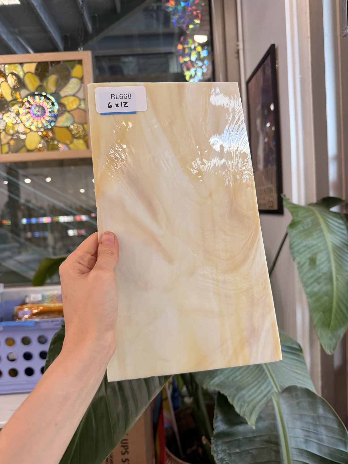 Light Amber Sand Wispy Vintage Spectrum Sheet Glass – RL668