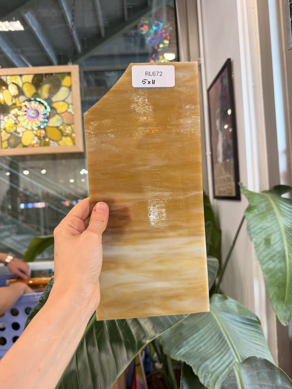Mixed Amber Wispy Armstrong Sheet Glass – RL672