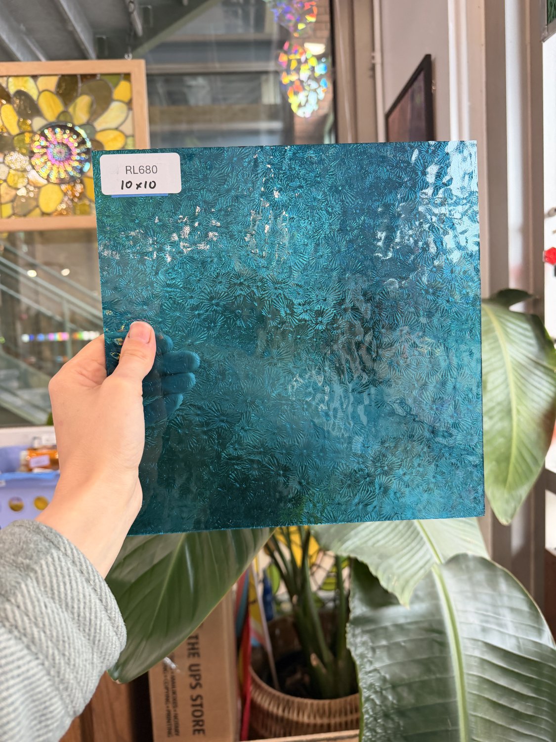 Caribbean Blue Florentine Transparent Textured Wissmach Sheet Glass – RL680