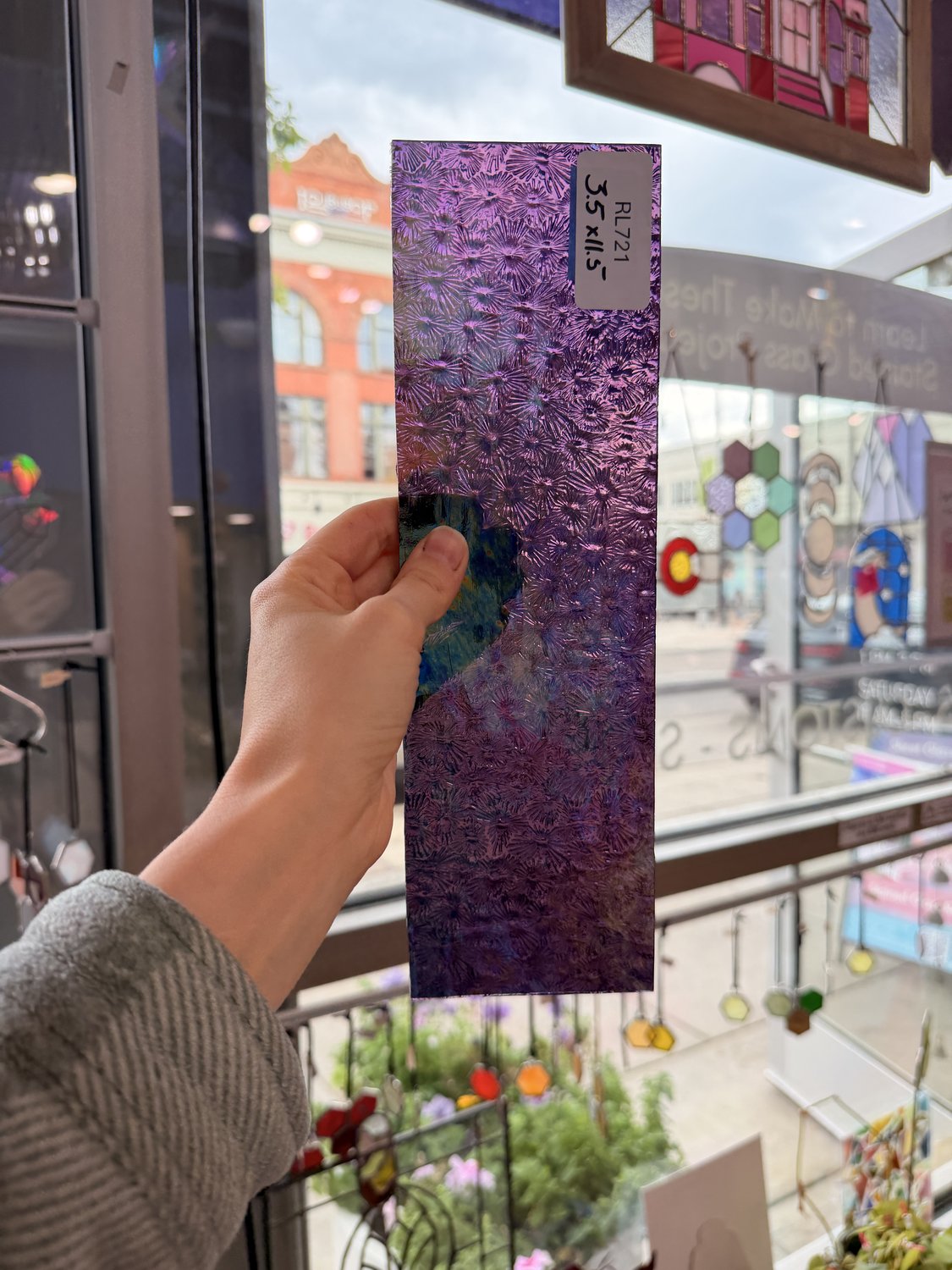 Iridescent Purple 311V Florentine Textured Transparent Wissmach Sheet Glass – RL721