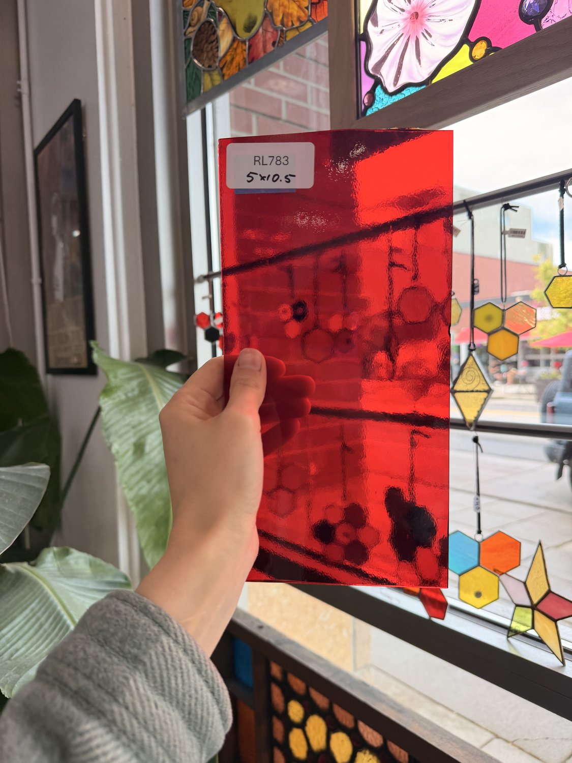 Red Transparent Sheet Glass Oceanside – RL783