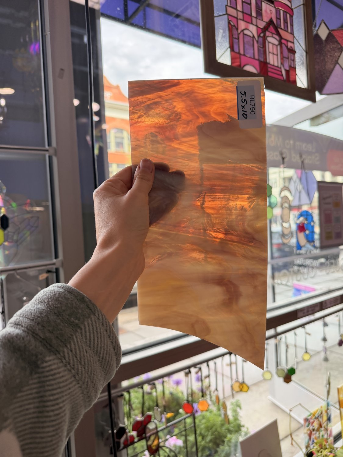 Purple Amber Wispy Vintage Spectrum Sheet Glass – RL790
