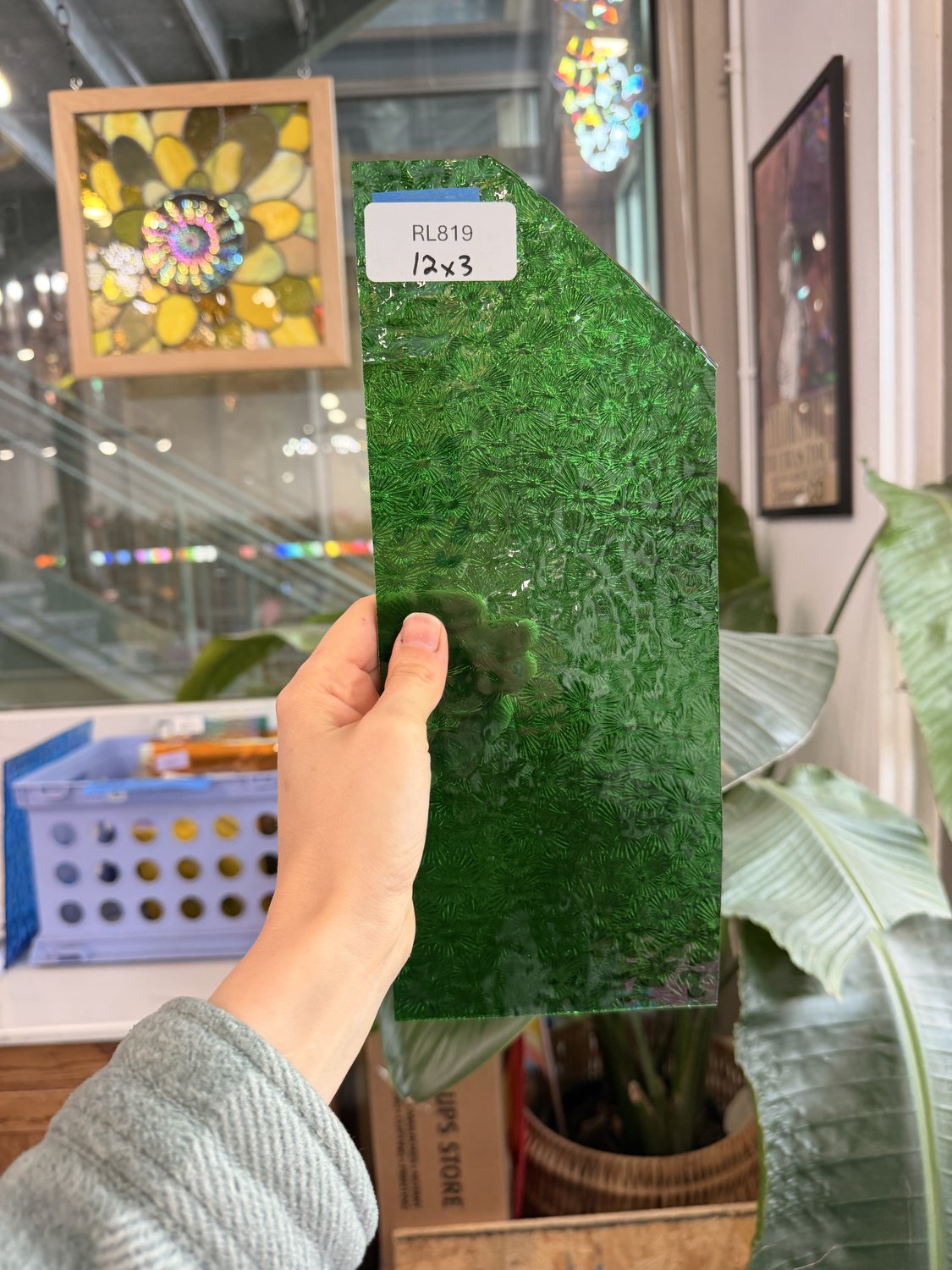Green Florentine Transparent Textured Wissmach Sheet Glass – RL819