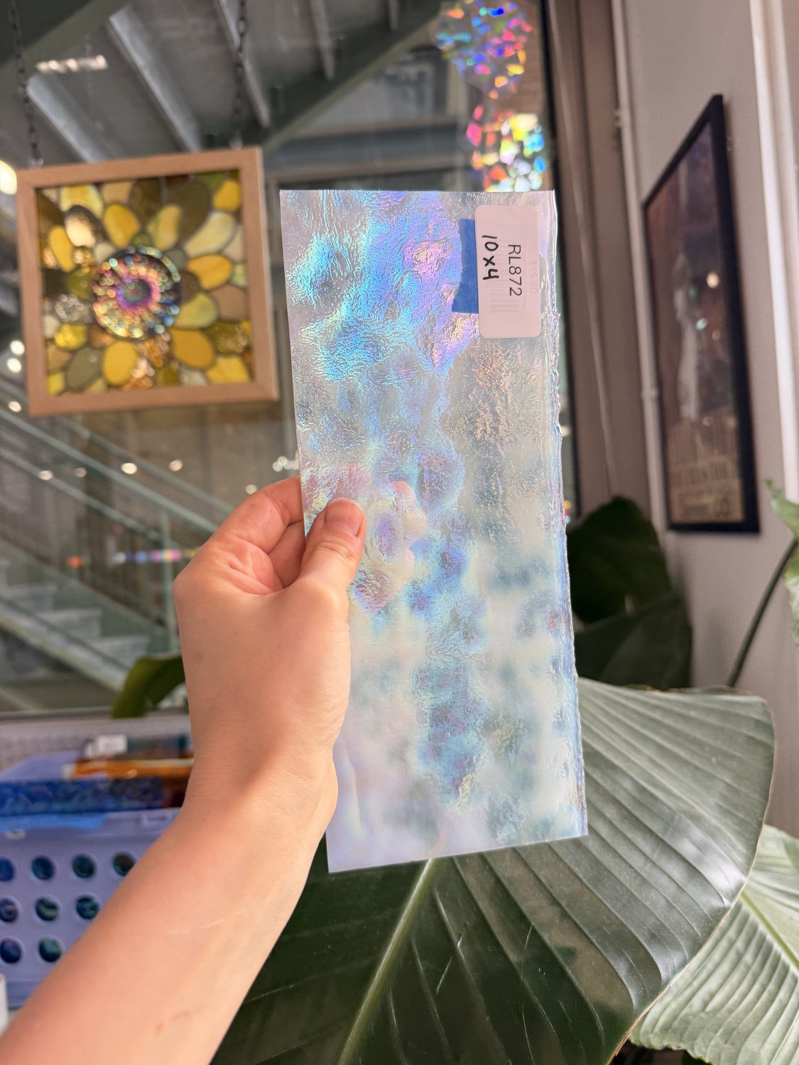 Iridescent White Mottled Youghiogheny Sheet Glass (Y1000 HSI) – RL872
