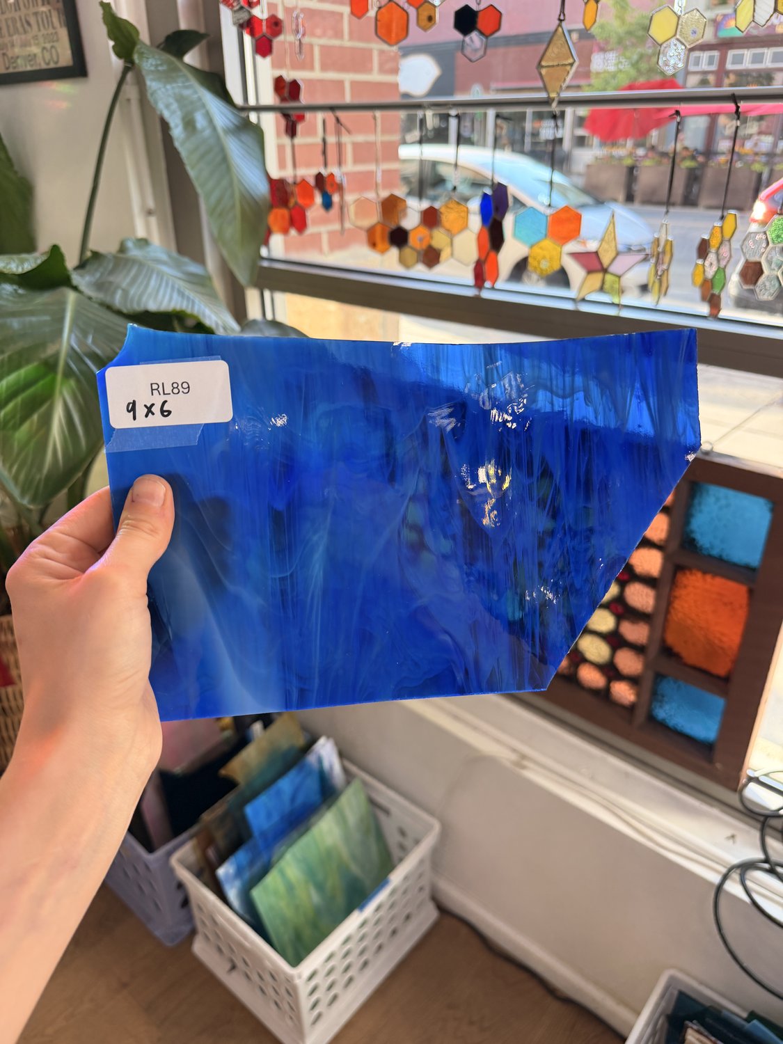 Dark Blue White Wispy Spectrum Sheet Glass