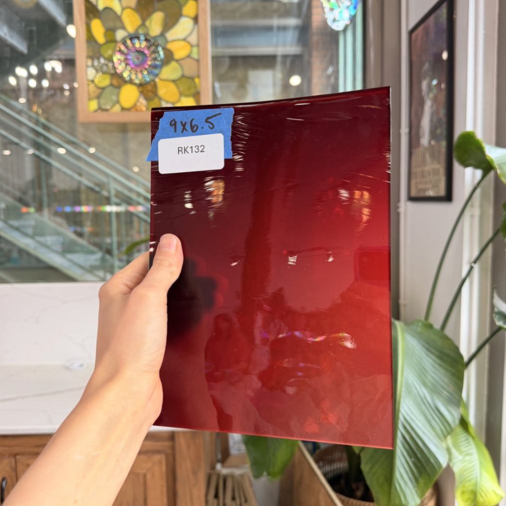 Red Gradient on Clear Lamberts Flash Glass Sheet Glass Lamberts Glass
