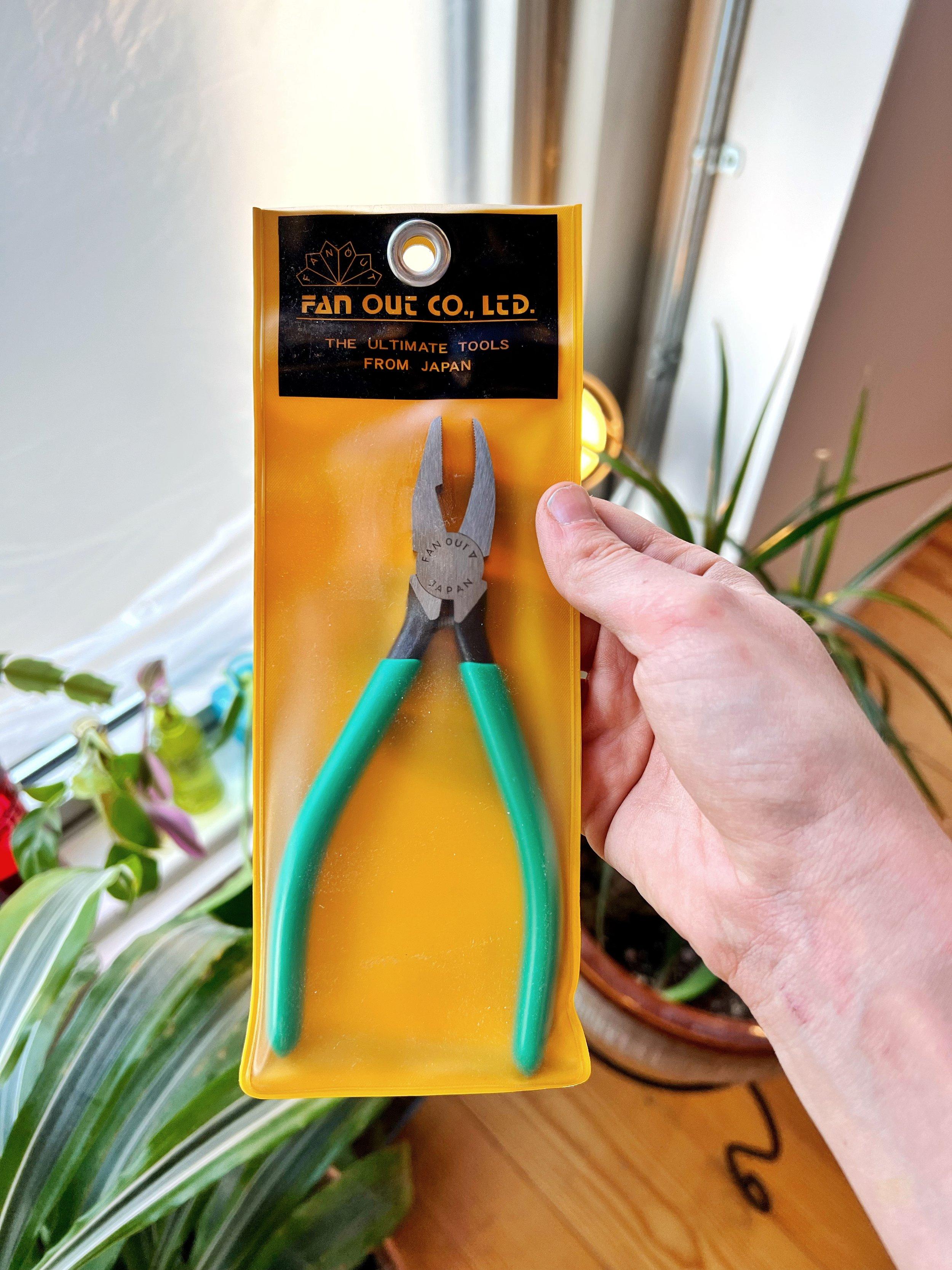 Fan Out Grozing Pliers