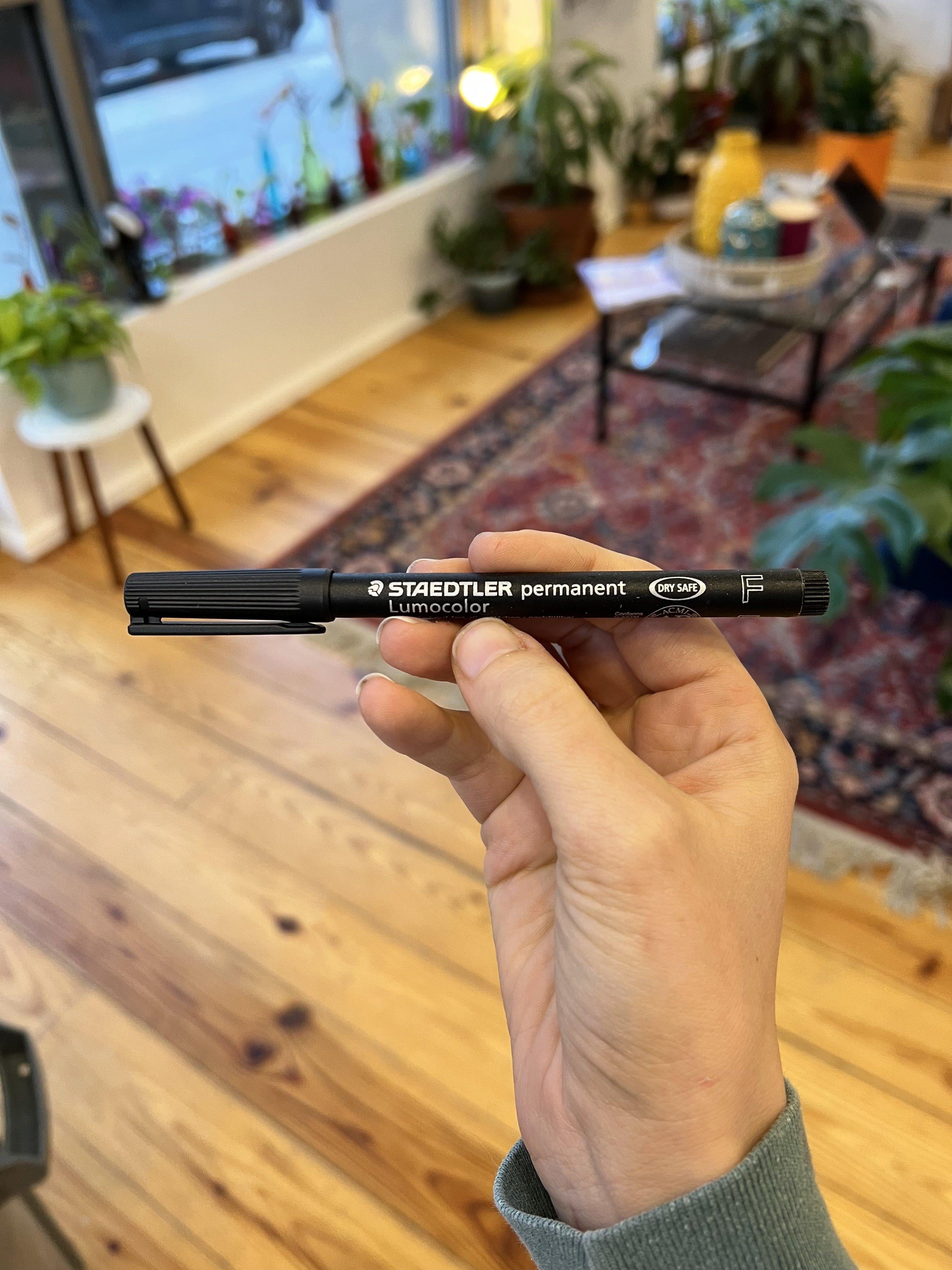 Fine Tip Black Glass Pen